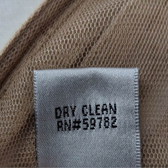 Andre Oliver Champagne Gold Dress Size 14 NWT - Picture 8 of 8